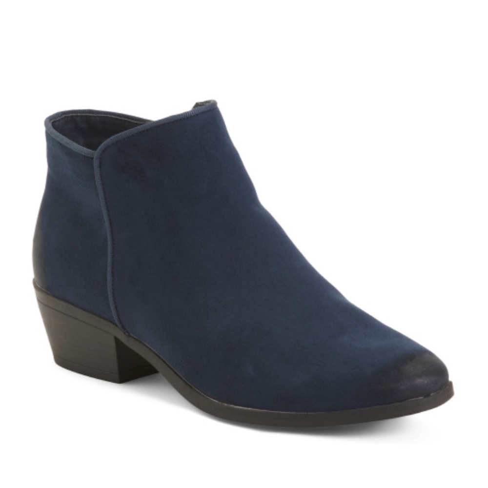 DUNES
Stacked Heel Booties